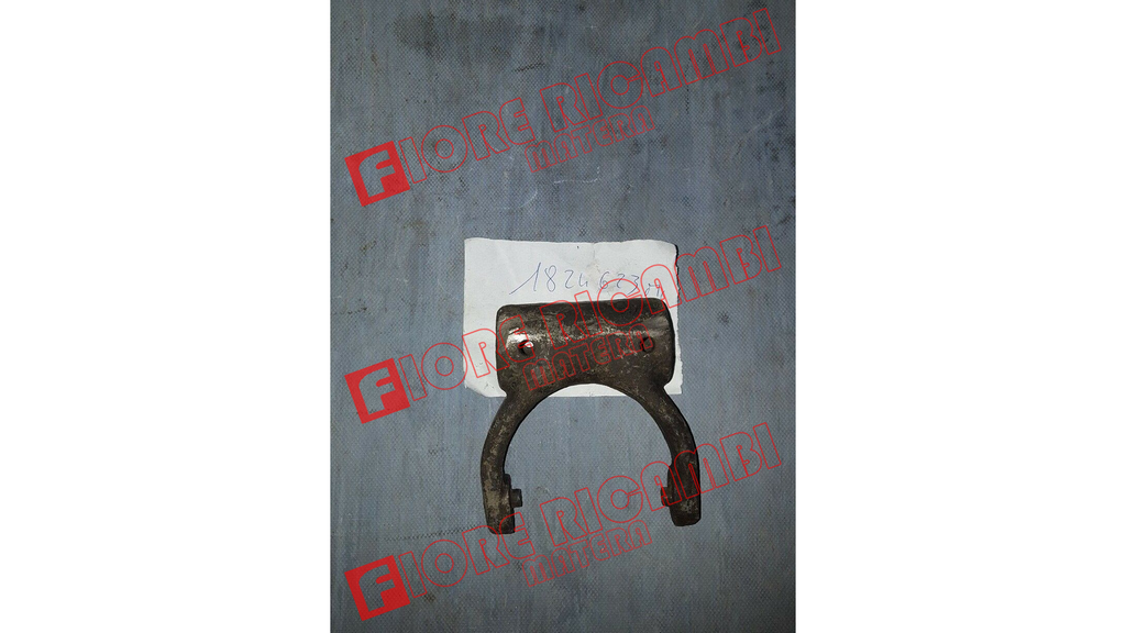 1824623M1 FORCELLA USATA